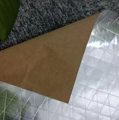 95gsm 기본 중량, 7um 포일 두께, 60gsm 크라프트지 뒷면의 상업용 포일-스크림-크라프트 페이싱